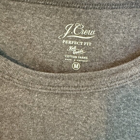 J. Crew Gray Perfect Fit Short Sleeve T-Shirt, Size M - Picture 3 of 6